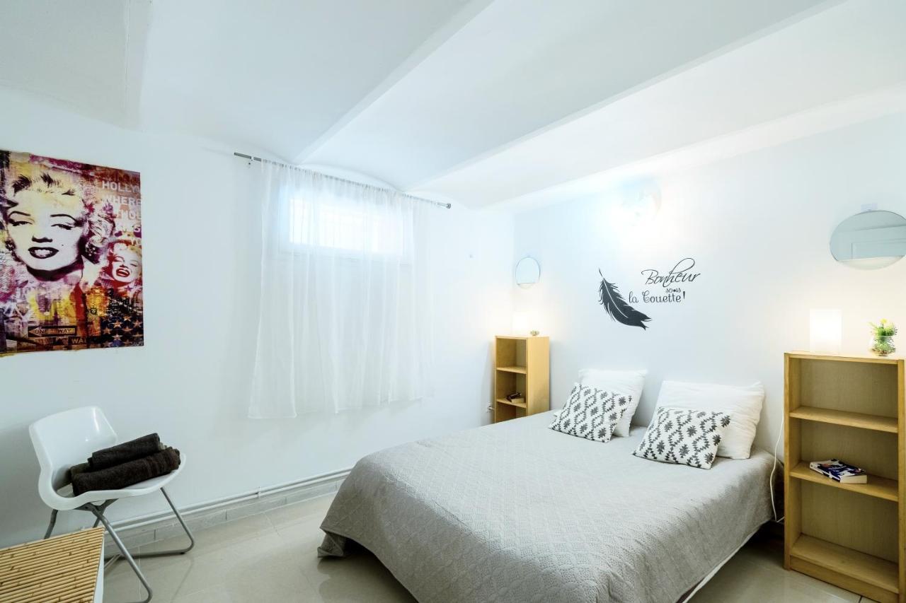 Velodrome F4 Dans Villa 5 Lits Parking Et Piscine Partagee مارسيليا المظهر الخارجي الصورة